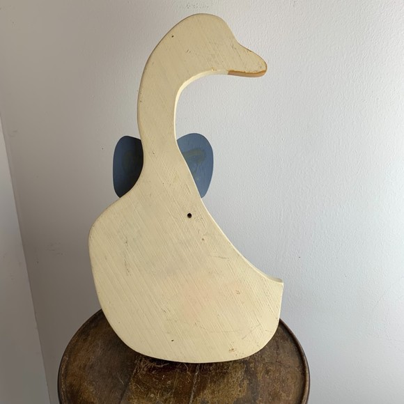 Vintage 1980s Wooden Hand Painted Sitting Apx. 14" White Duck Goose w/ Blue Bow - Picture 5 of 5